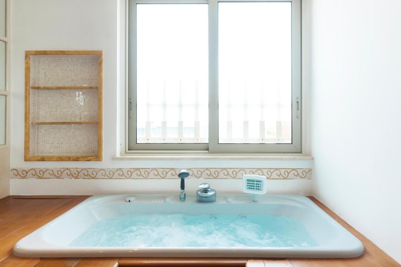 Ostia Holiday Boutique Spa エクステリア 写真
